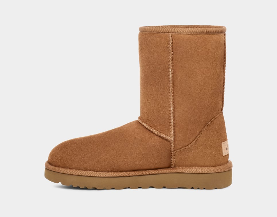 UGG Short Chestnut