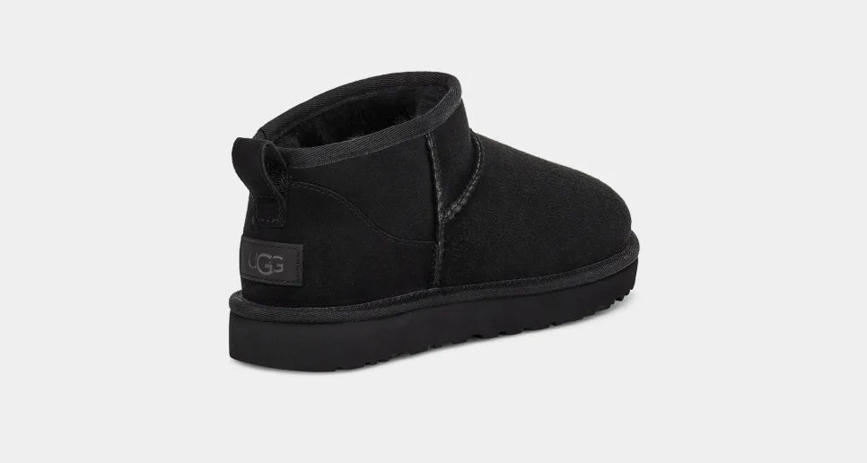 UGG Ultra Mini Noir