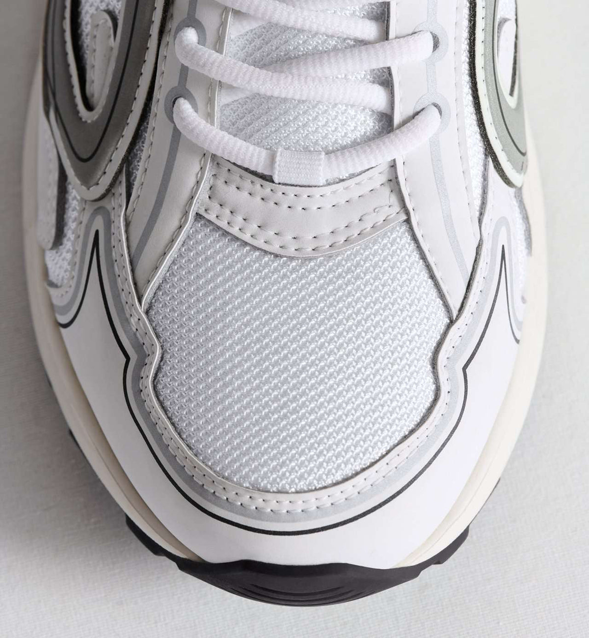 Dior B30 White