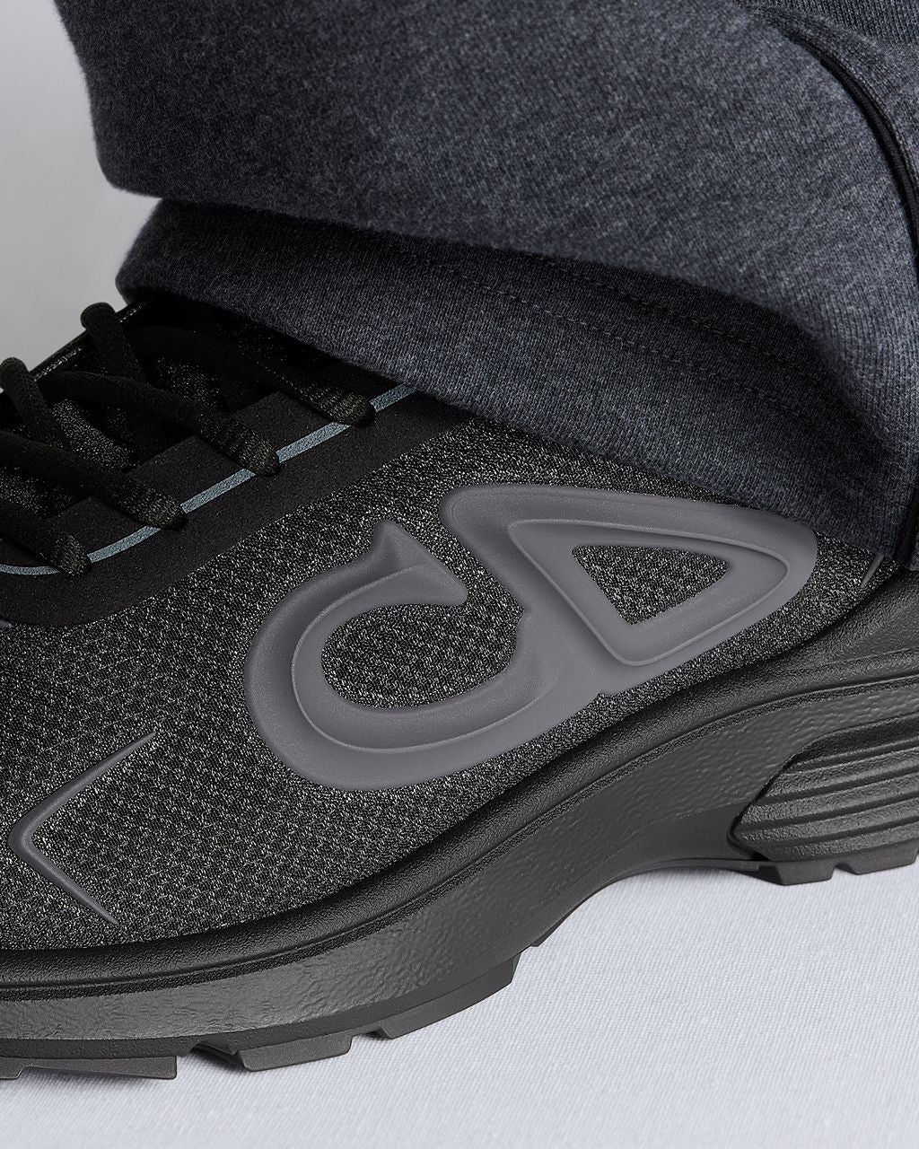 B30 Countdown Tech Full Black